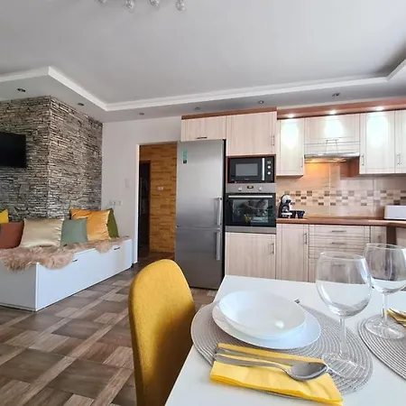Panoramic Terrace *