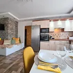 Panoramic Terrace *